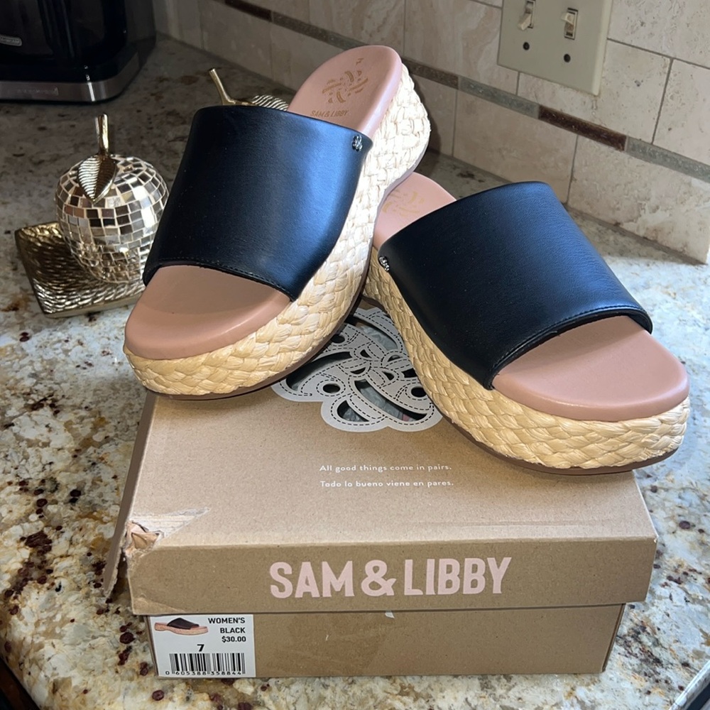 Sam & Libby platform sandals